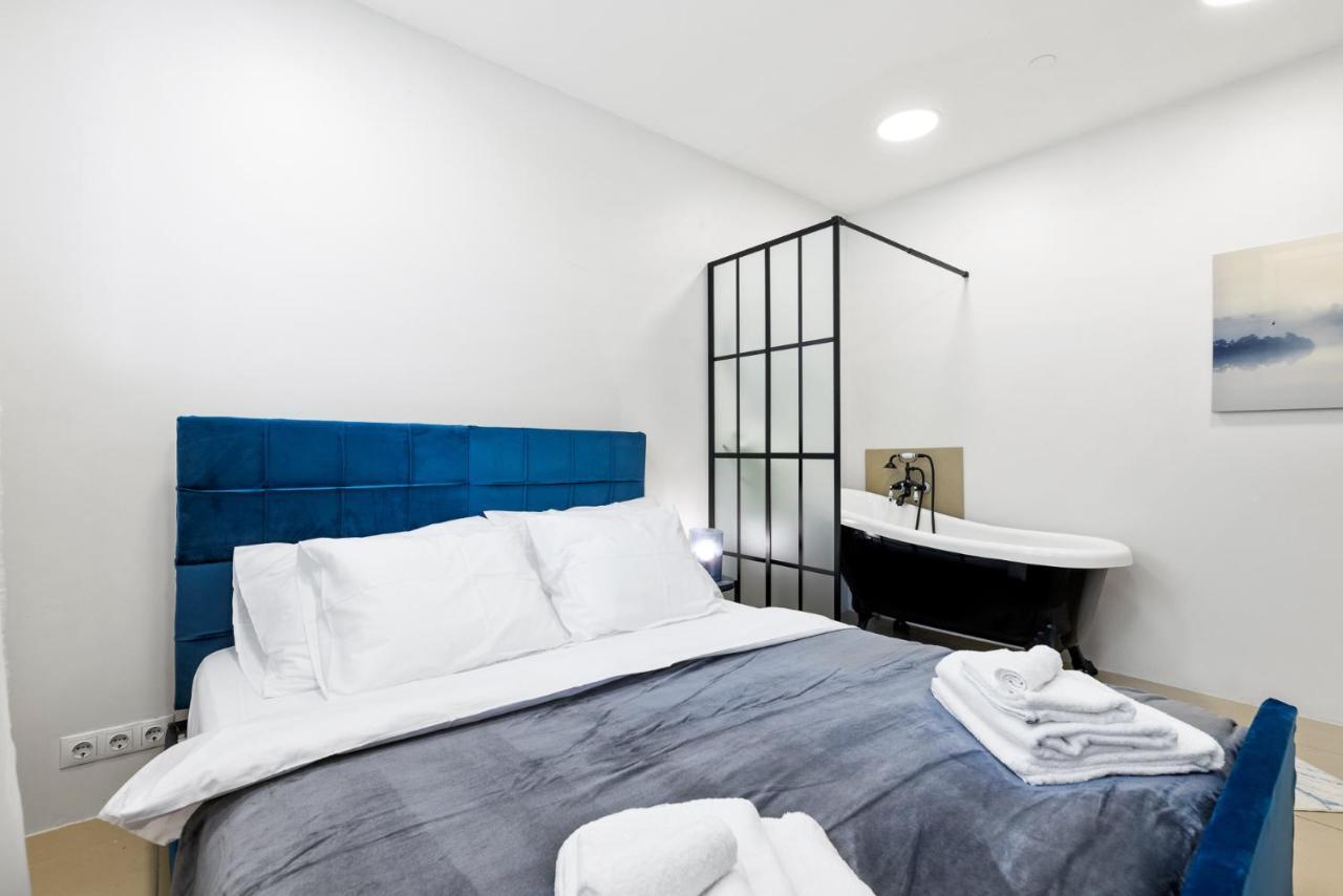טאלין Sirena Apartment - Self Check-In And Free Parking מראה חיצוני תמונה
