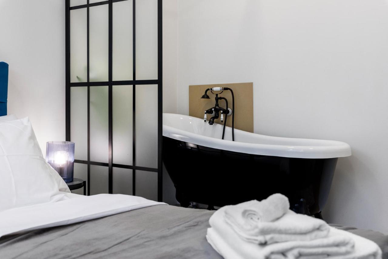 טאלין Sirena Apartment - Self Check-In And Free Parking מראה חיצוני תמונה
